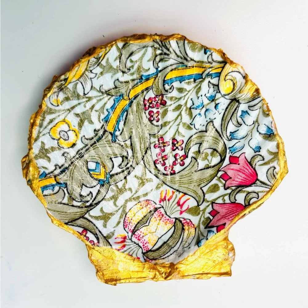 Handmade Scallop Shell Trinket Dish W/ Willam Morris Decoupage Design